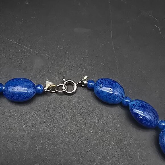 Vintage Blue Mottled Czech Glass Necklace Oval Beads Peking Glass - Picture 4 of 7